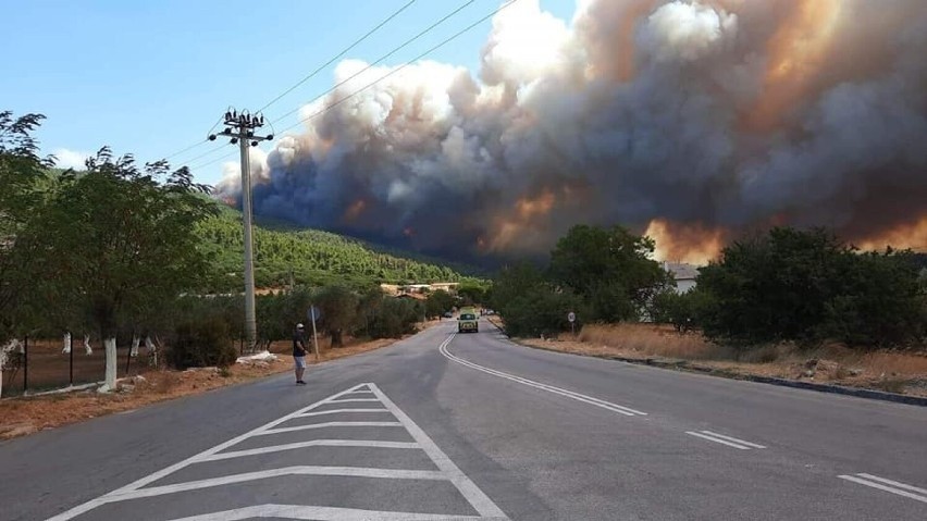 Polscy strażacy gaszą pożary w Grecji