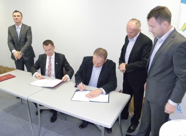 Siedzibę w ełckim Techno Parku będzie miało konsorcjum czterech lokalnych firm. Ich przedstawiciele i prezydent Ełku podpisali w środę list intencyjny.