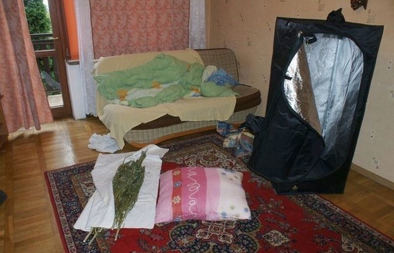 Brańsk: Narkotyki za 100 tys. zł zatrzymane. Diler trafił na oddział psychiatryczny (zdjęcia)
