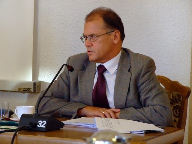 Zanim doszło do głosowania Tadeusz Goc opuścił salę narad.