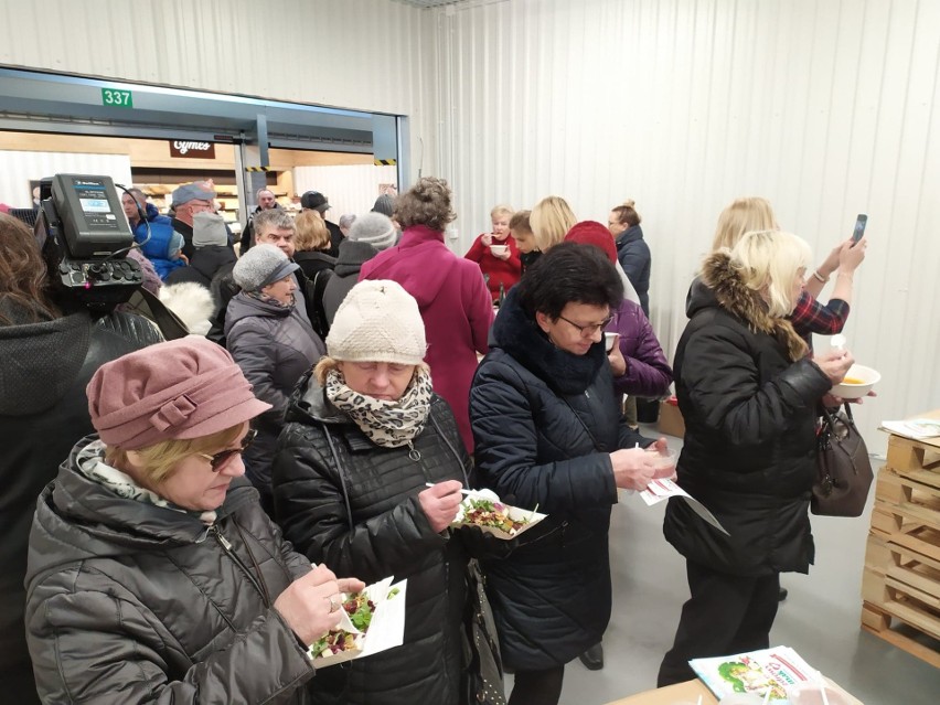 Białystok. Warsztaty kulinarne "Zdrowe gotowanie z NFZ". Żeby jeść zdrowo wystarczą świeże produkty i dobre chęci (zdjęcia)