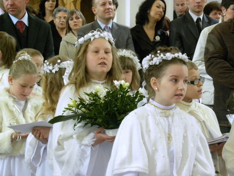 Pierwsza Komunia w parafii Świętych Cyryla i Metodego w Hajnówce