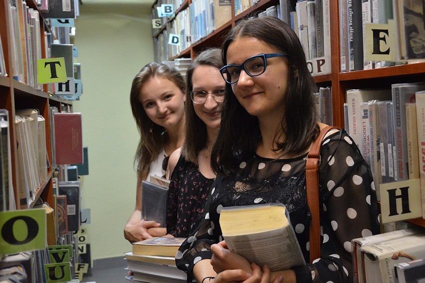 Nowy Sącz. Noc Bibliotek RzeczpospoCzyta [ZDJĘCIA]