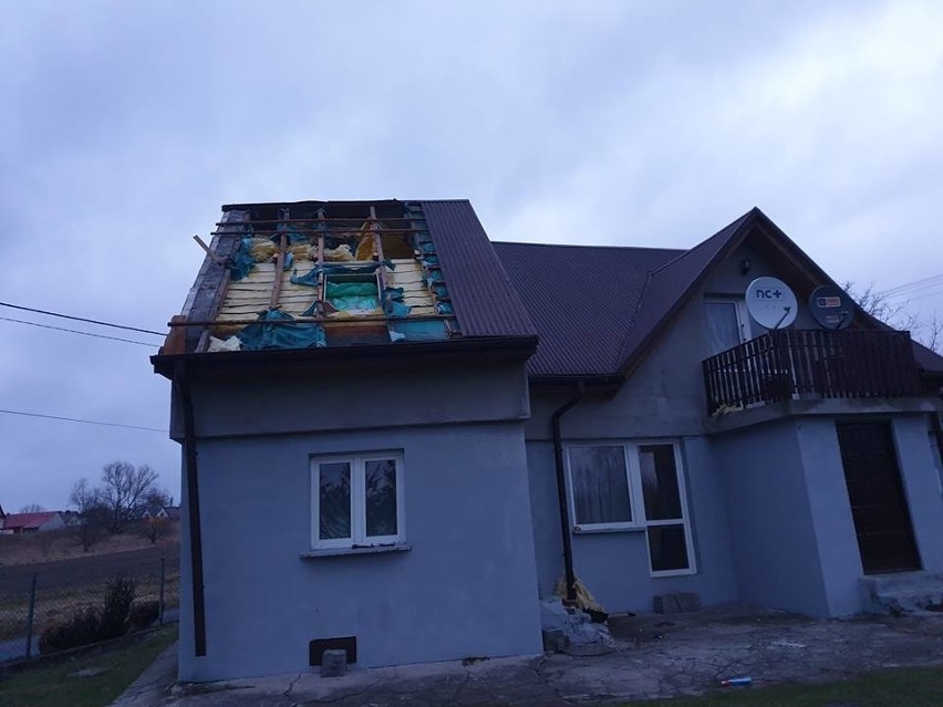 Powiat krakowski po wichurach. Przerażający wiatr siał grozę, porywał dachy, łamał drzewa 