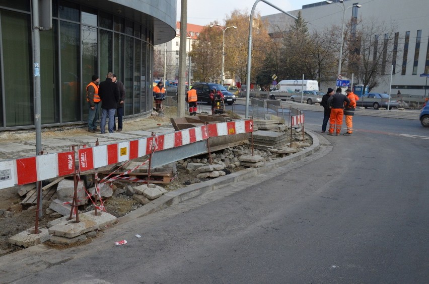 Budowa przejścia dla pieszych na ul. Świdnickiej i remont...