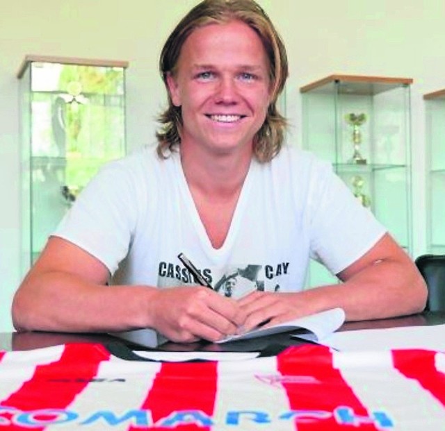 Fiński pomocnik Petteri Forsell związał się z Cracovią trzyletnim kontraktem