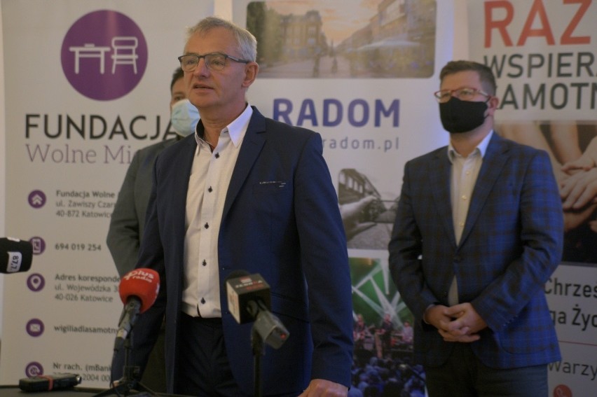 Radom. Wigilia dla samotnych w czasach koronawirusa. W Radomiu powstaną też sklepy socjalne