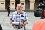 Strajk egzaminatorów WORD. Konferencja prasowa w Kielcach. Co z egzaminami? [ZAPIS TRANSMISJI] 