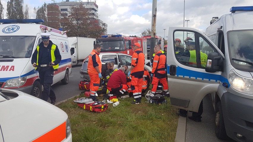 Śmiertelny wypadek na Aleksandrowskiej w Łodzi. Nie żyje...