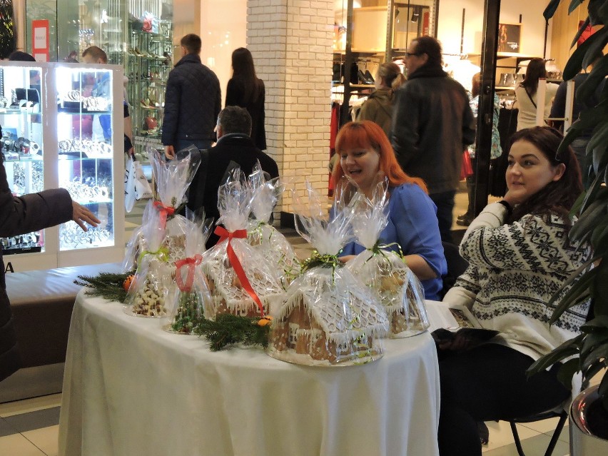 Jarmark świąteczny w Galerii Bursztynowej