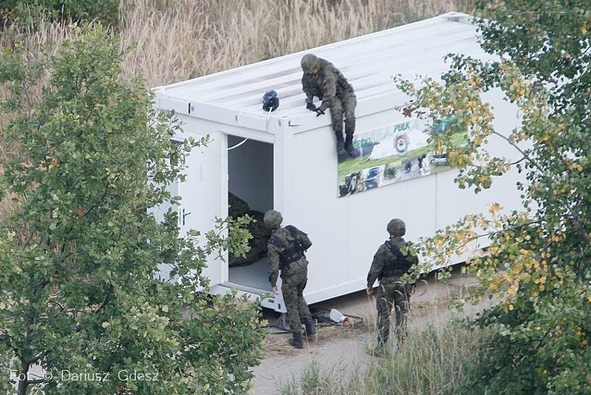 Odkrywca "złotego pociągu": Wojsko znajdzie najwyżej kapsle i puszki