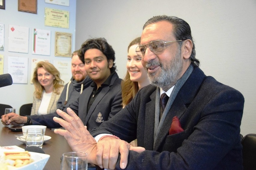 Bollywood w Polsce: Film "Nie means nie" powstaje w Beskidach. Aktor Gulshan Grover i reżyser Vikash Verma zdradzili kulisy ZDJĘCIA