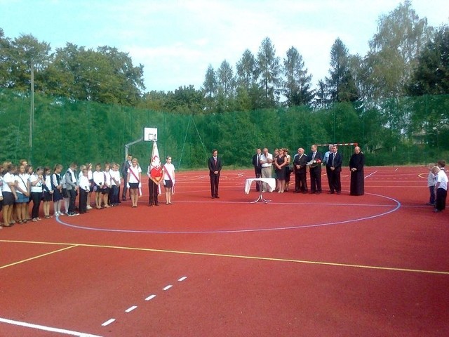 Nowe boisko zostało otwarte podczas inauguracji roku szkolnego.