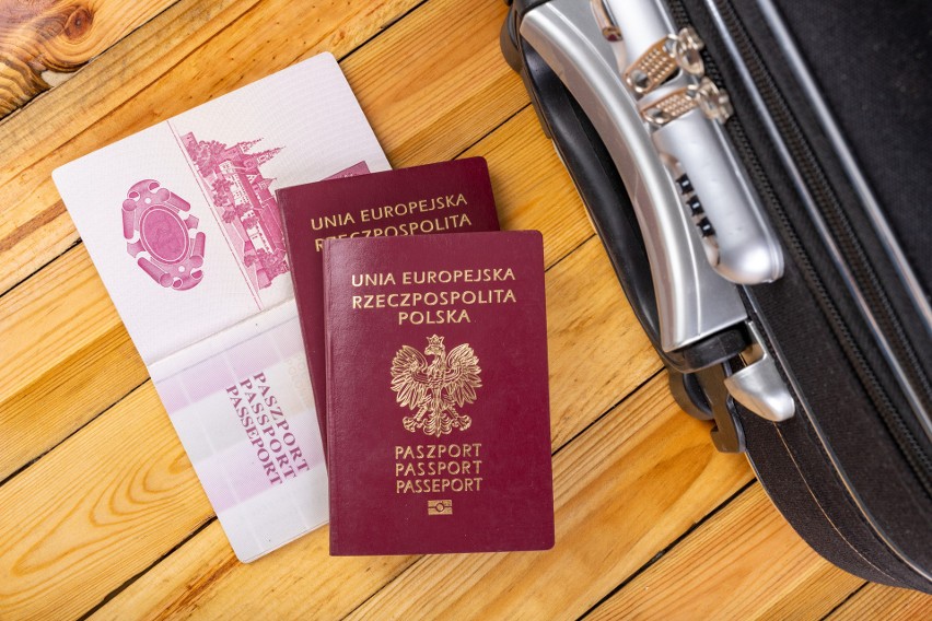 W rankingu paszportów 2022 Malta, Czechy, Węgry, Wielka...