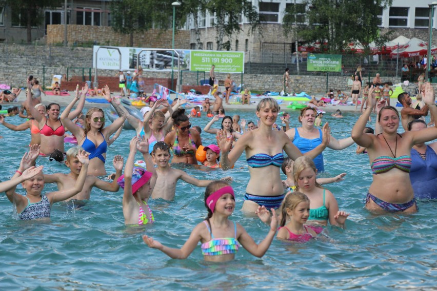 Aqua aerobik i inne atrakcje Kąpieliska Leśnego w Gliwicach ZDJĘCIA