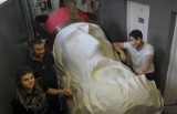 Orszak Trzech Króli 2014: Nauczyciel wyrzeźbił ze styropianu twarz króla