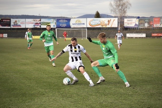 Fortuna 1 Liga. Sandecja Nowy Sącz - Radomiak Radom 1:1. Czerwona kartka dla Michała Kaputa