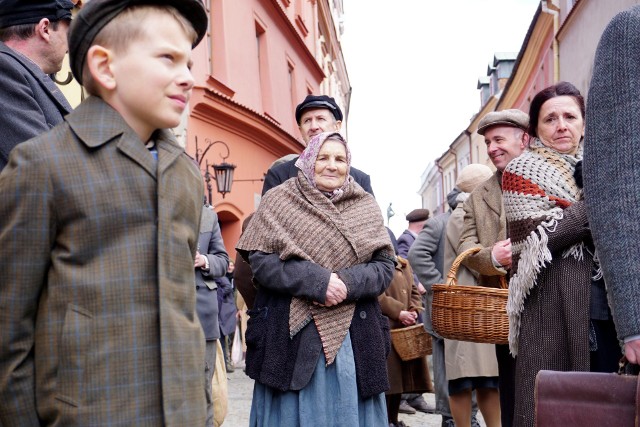 Film "Przysięga Ireny" rozgrywa się w realiach II wojny światowej oraz jest inspirowany wyjątkową biografią Ireny Gut. Kobieta uratowała życie 12 Żydom z getta w Tarnopolu. Wiosną będzie można obejrzeć go w kinie.