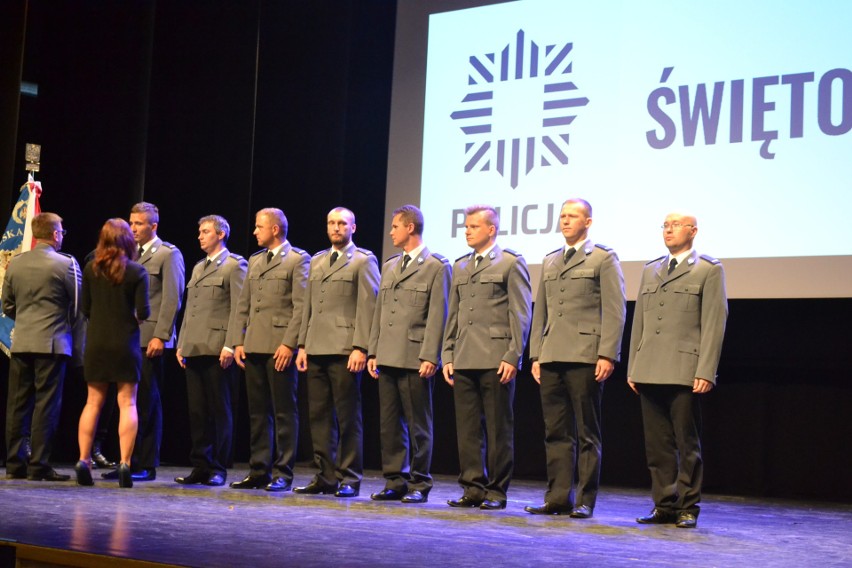 Święto Policji 2017 w Sosnowcu. Były awanse i nagrody ZDJĘCIA