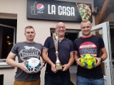 W pizzerii La Casa w Kielcach odbyło się zakończenie kilku turniejów plażowych trójek piłkarskich (ZDJĘCIA)