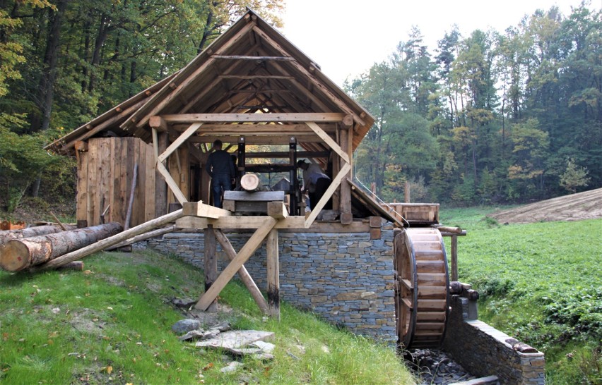 Nowy Sącz. Otwarcie nowego sektora w sądeckim skansenie [ZDJĘCIA]