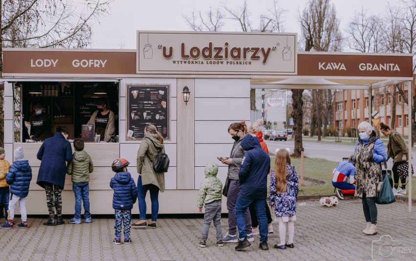 Białostocka sieć "u Lodziarzy", czyli Wytwórnia Lodów Polskich podsumowuje sezon