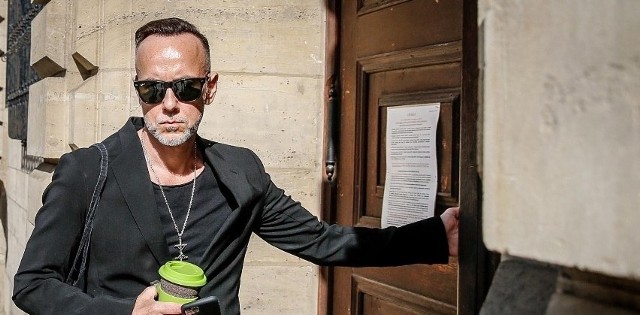 Adam "Nergal" Darski nie chce, żeby dzieci ze żłobka hałasowały w jego kamienicy. Przeszkadzają mu też nieprzyjemne zapachy