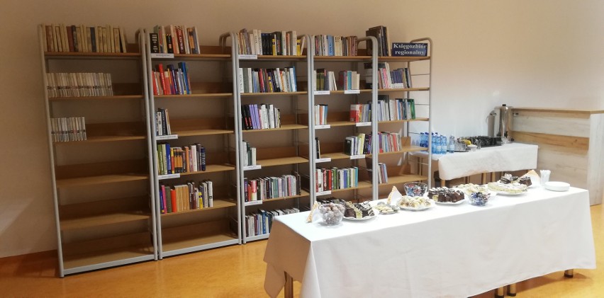 Uroczyste otwarcie Biblioteki Publicznej w Nowinach. Blisko 13 tysięcy książek do dyspozycji [ZDJĘCIA]