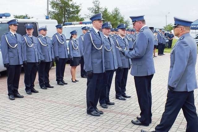 Ten jeden dzień to dla wielu funkcjonariuszy okazja do świętowania i nagroda za codzienną służbę