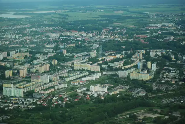 - Bardzo dobrze tu się mieszka, jest dużo zieleni, miasto jest dobrze położone, blisko morza, jest ładne i czyste - mówią nasi rozmówcy