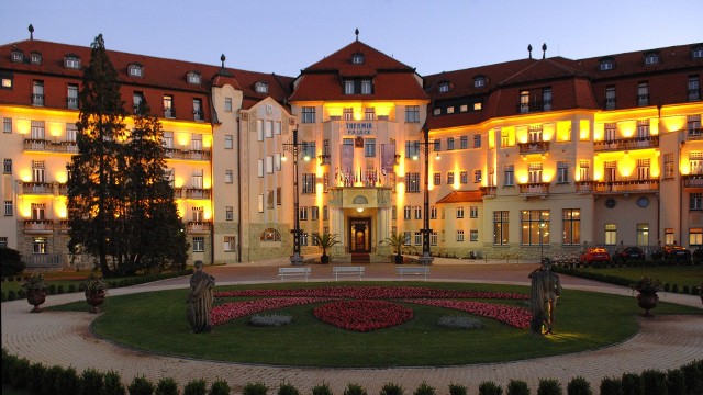 Duma Pieszczan, wspaniały hotel z możliwością zażywania zdrowotnych kąpieli.