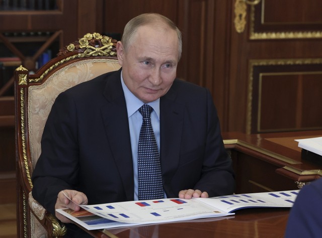 Putin zwołuje nadzwyczajne posiedzenie Dumy