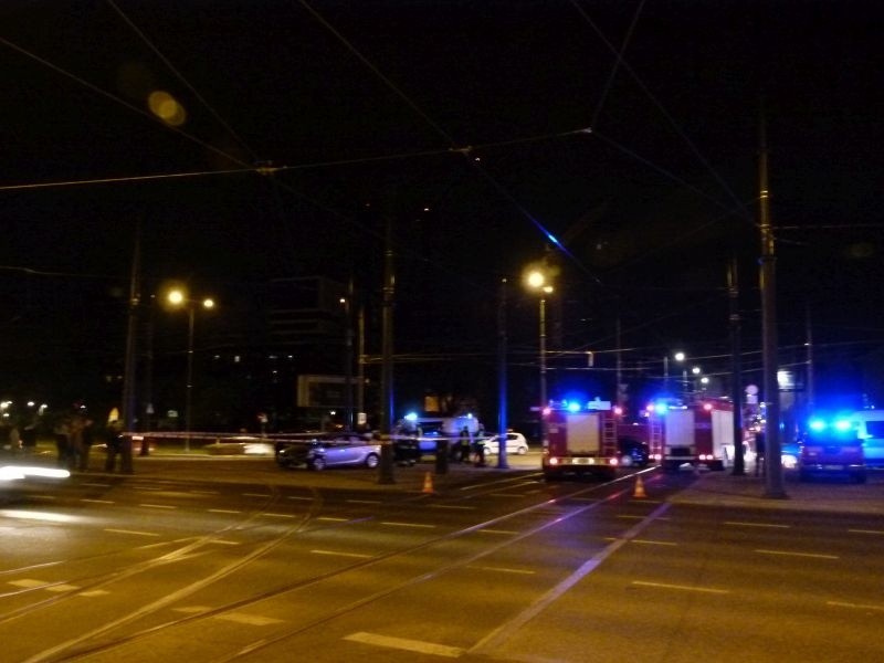 Policjanci ranni w wypadku na skrzyżowaniu al. Piłsudskiego i Kilińskiego [FILMY, zdjęcia]