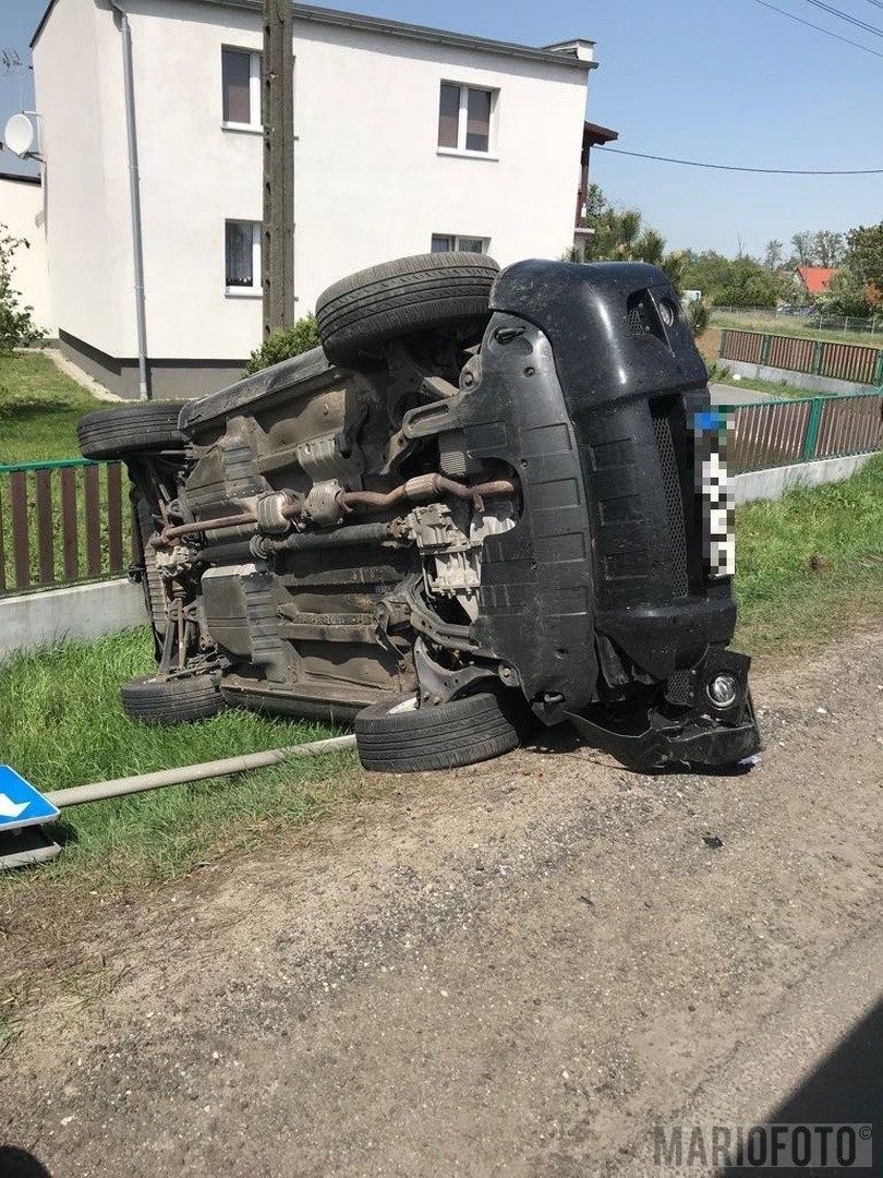 Zderzenie hyundaia z toyotą w Zawadzie pod Opolem.