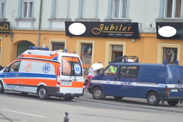 Sprawę napadu na jubilera wyjaśnia włocławska policja.