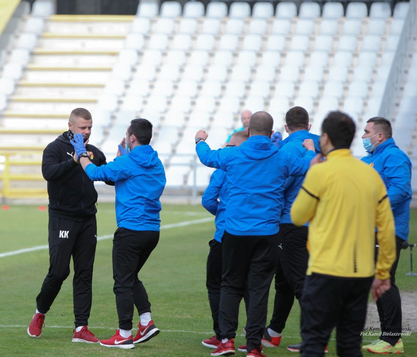 Fortuna 1 Liga. Trener Kamil Kuzera i Marceli Zapytowski oceniają zwycięski mecz z GKS Tychy [ZDJĘCIA]