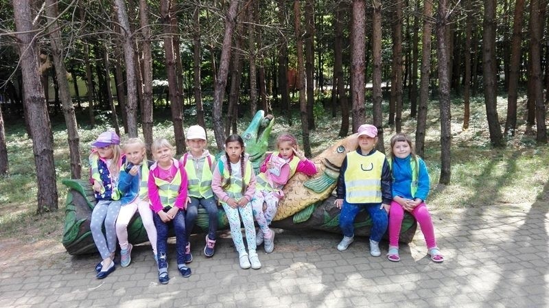 Przedszkolaki ze Sławska na wycieczce w Dolinie Charlotty [zdjęcia]