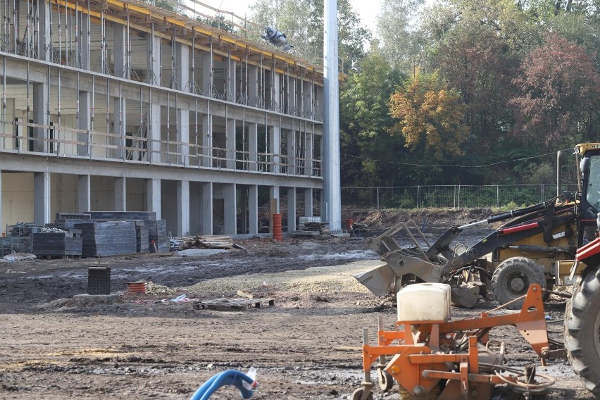 Prace przy budowie nowego stadionu Polonii Bytom idą zgodnie...