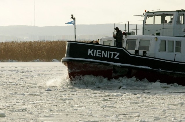Szczecin dysponuje 7 lodołamaczami. Do dyspozycji ma także 6 jednostek niemieckich bazujących w Schwedt