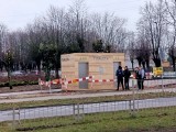 Nowa toaleta publiczna w Makowie Mazowieckim. A na skrzyżowaniu Mickiewicza i Polnej powstanie przystanek autobusowy