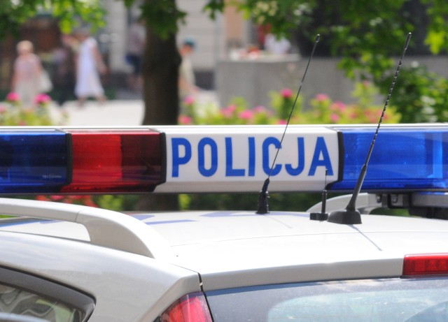 Nakielscy policjanci pomogli rannemu 18-latkowi z Mroczy