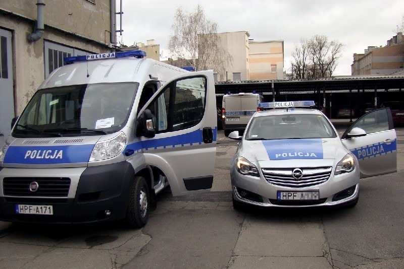 Nowe radiowozy i motocykle dla łódzkiej drogówki [zdjęcia]