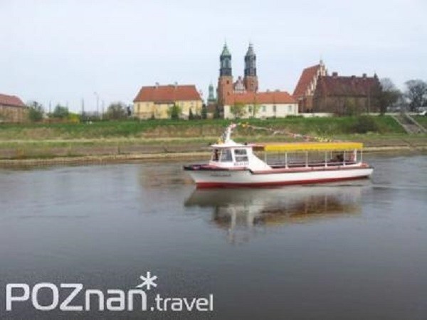 Forteczny Tramwaj Wodny będzie pływał po Warcie w weekend [ROZKŁAD]