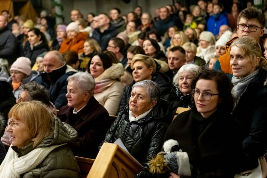 Do kościoła przyszło wielu mieszkańców, by wysłuchać...