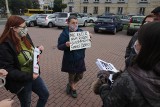 Protest samochodowy kobiet w Katowicach. "Nie robimy protestu ulicznego, bo jesteśmy odpowiedzialne"