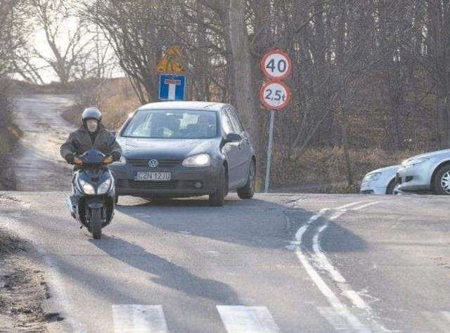 Tak obecnie wygląda końcówka Kieleckiej. Roboty związane z jej przedłużeniem do Chemicznej mają ruszyć jeszcze w tym roku.