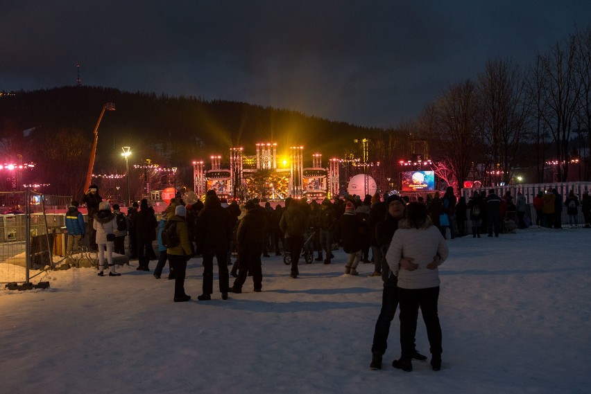 Sylwester Zakopane 2019/2020. Tłumy czekają na wielki koncert [ZDJĘCIA]