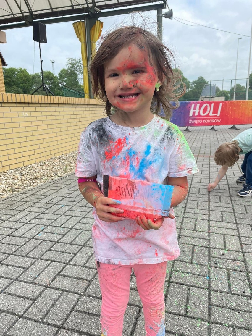 Holi, czyli Kolorowe Święto w Sędziszowie. Dzieci i młodzież...