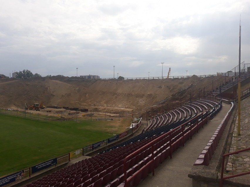 Tak wyglądał stadion Pogoni 19 lipca.