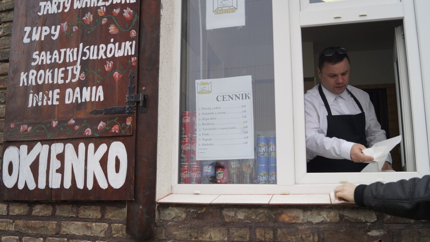 W Barze Okienko zasady są proste, ma być świeżo, smacznie i...